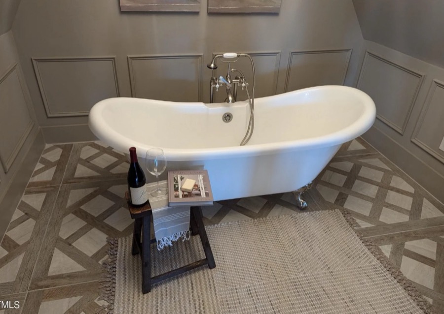 McLaurin Farms bathroom with freestanding soaking tub